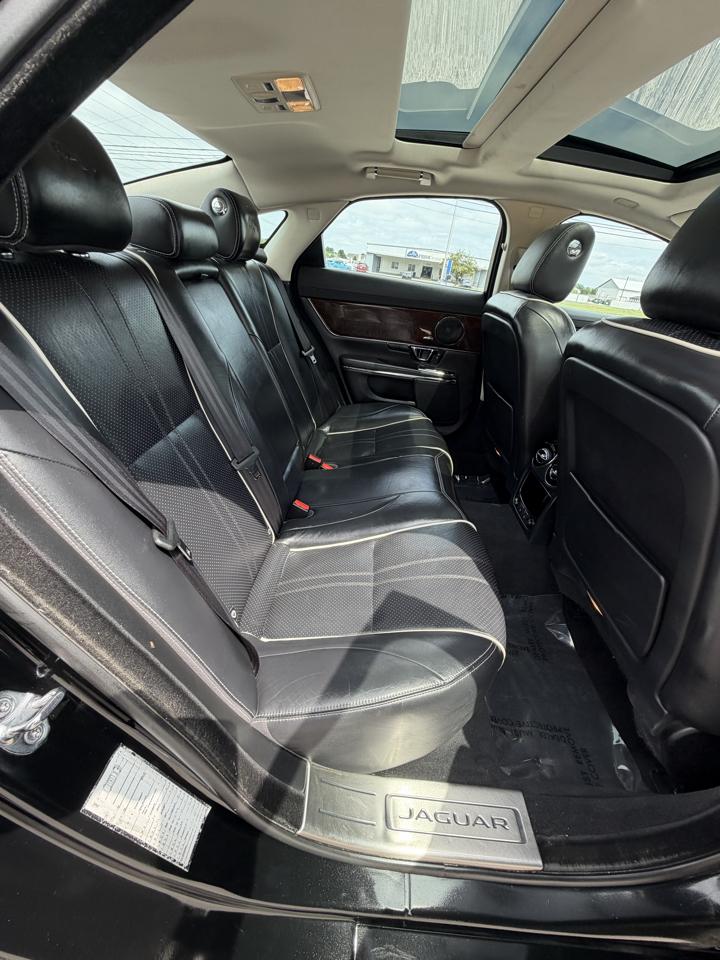 Jaguar XJ XJ R-Sport RWD 2018