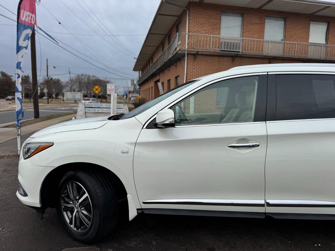 Infiniti QX60 AWD 2017