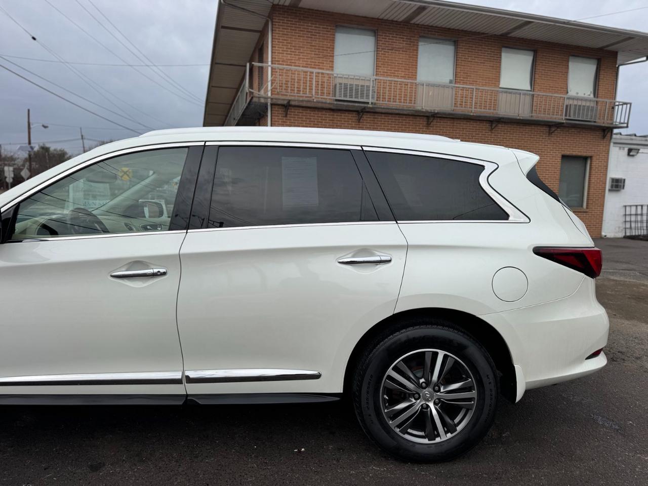 Infiniti QX60 AWD 2017