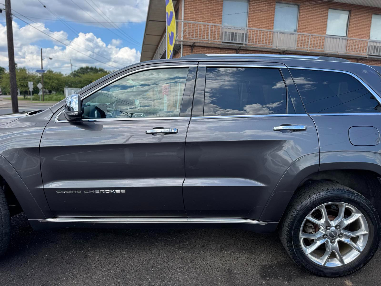 2014 Jeep Grand Cherokee Summit photo 5