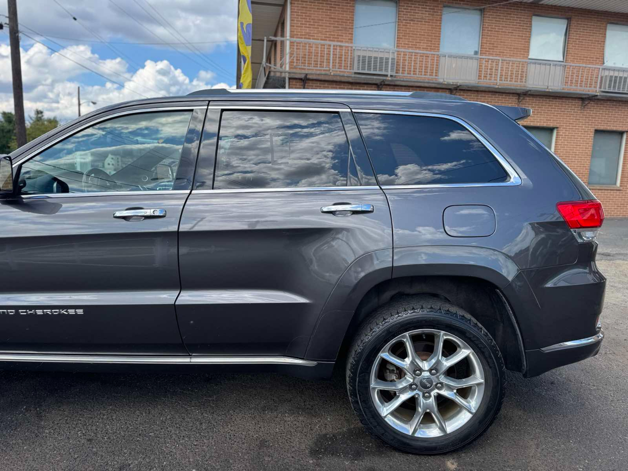 2014 Jeep Grand Cherokee Summit photo 6