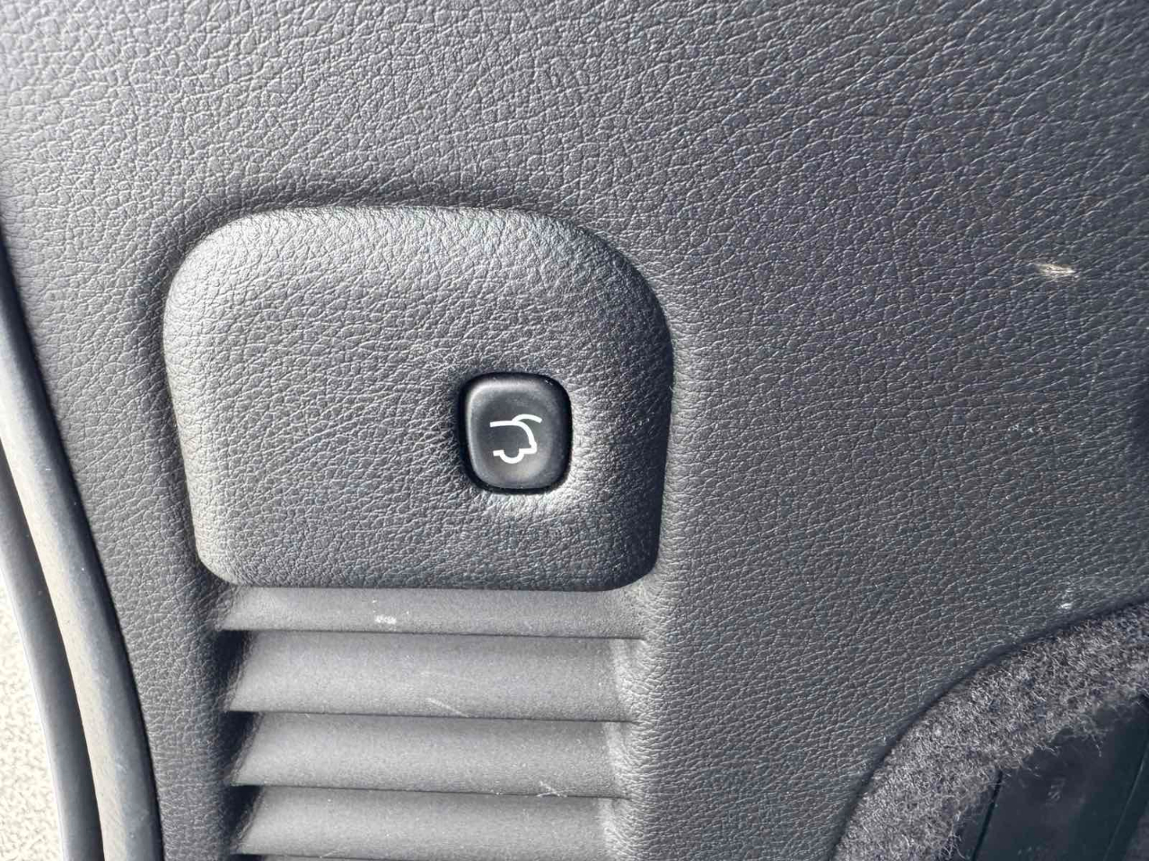 2014 Jeep Grand Cherokee Summit photo 48