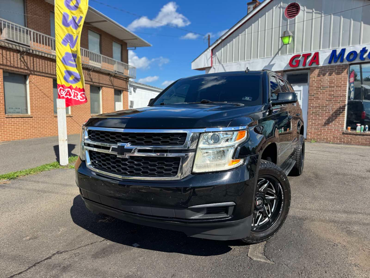 2015 Chevrolet Tahoe LT photo 4