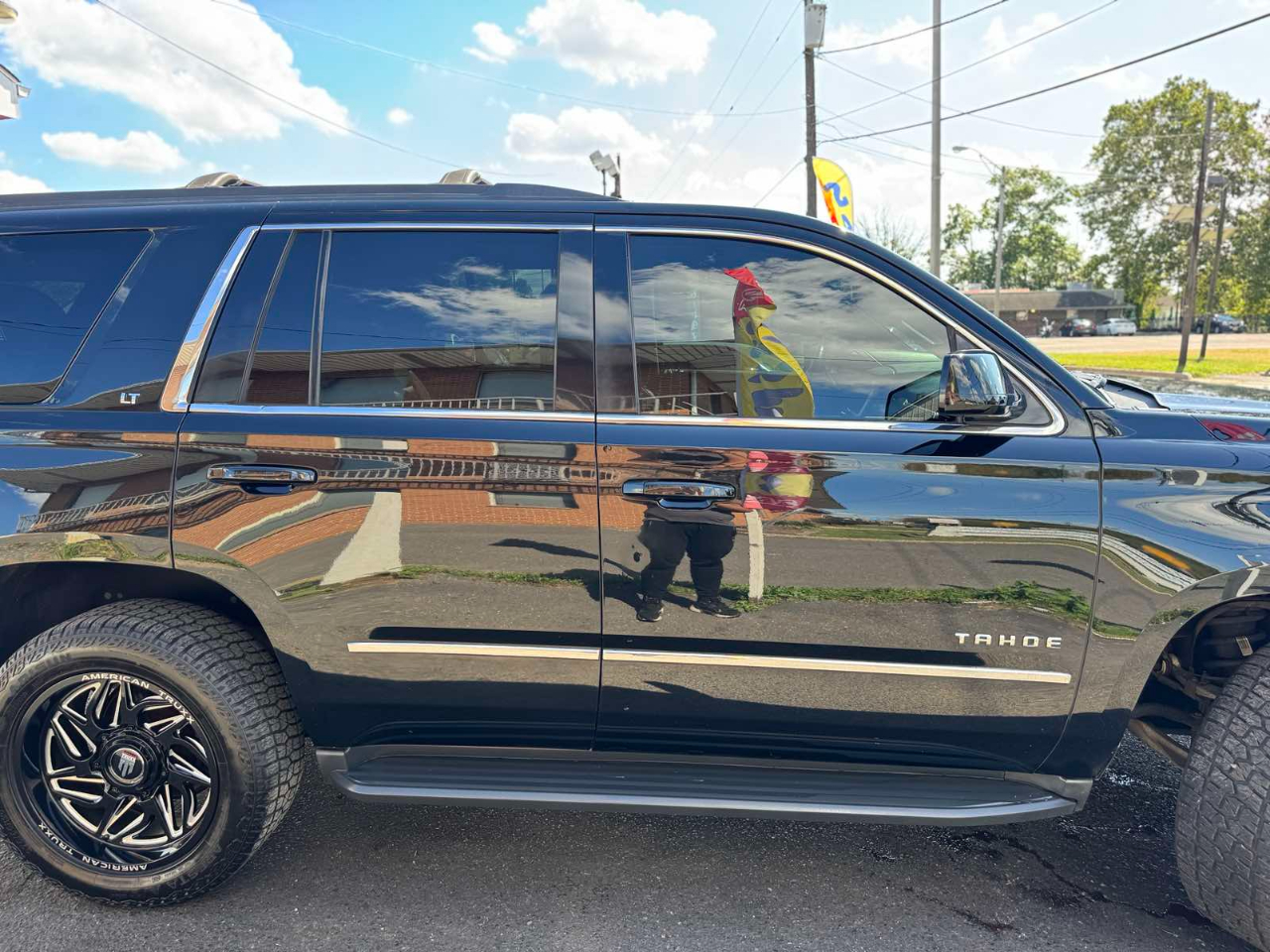 2015 Chevrolet Tahoe LT photo 14