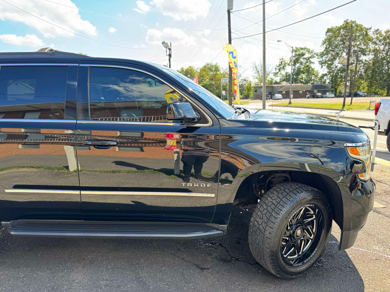 2015 Chevrolet Tahoe LT photo 15