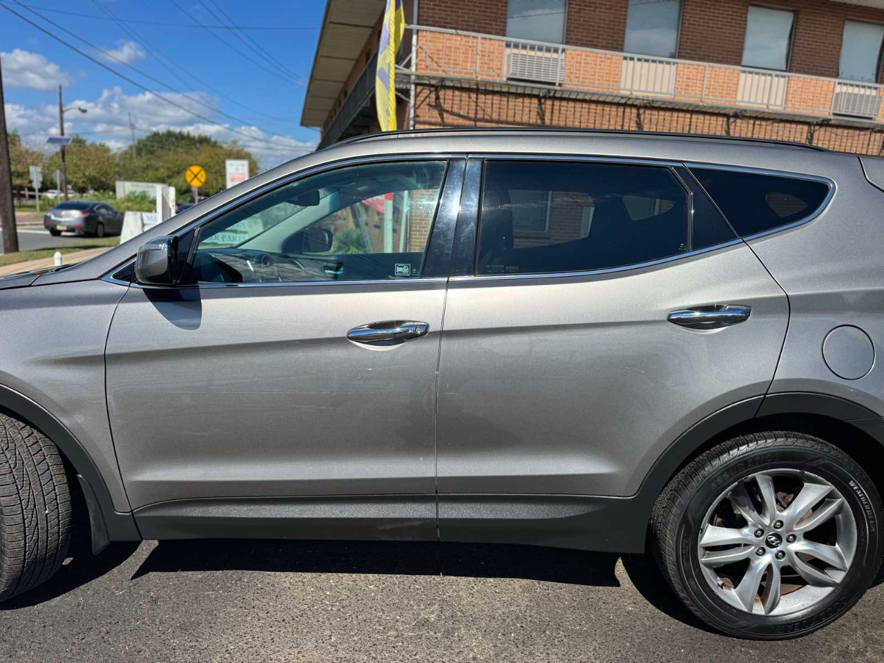 2013 Hyundai Santa Fe 2.0T Sport photo 3