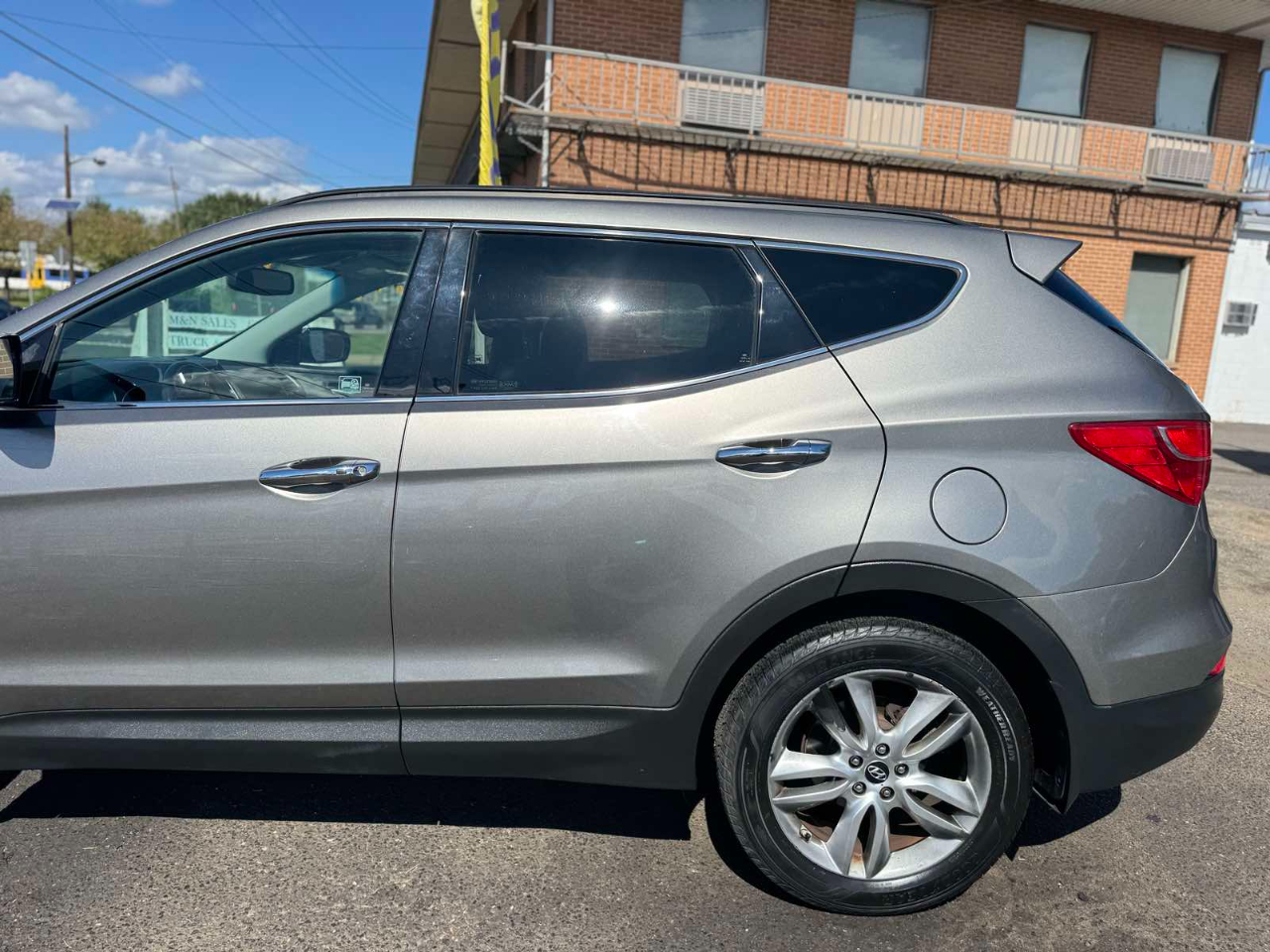 2013 Hyundai Santa Fe 2.0T Sport photo 4
