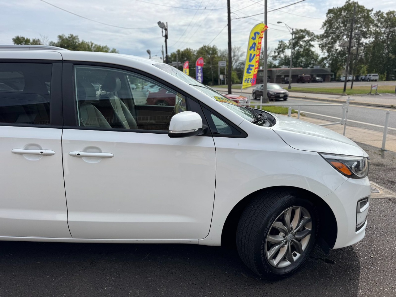 2019 Kia Sedona EX photo 16