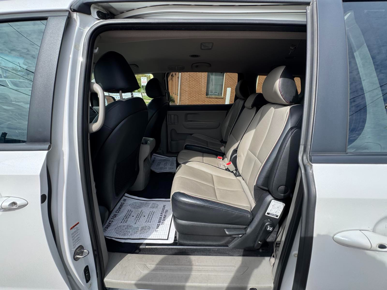 2019 Kia Sedona EX photo 28