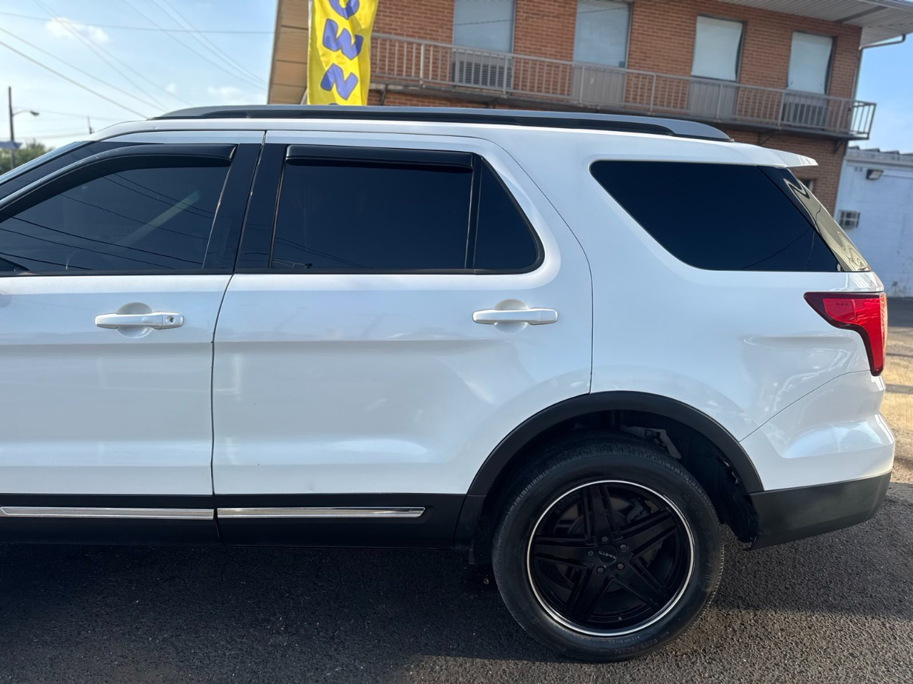 Ford Explorer 4WD 4dr XLT 2016