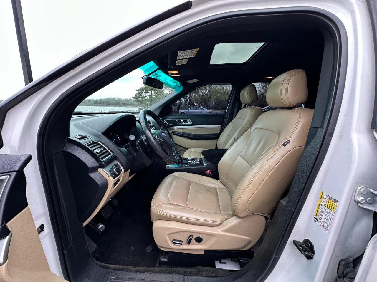 Ford Explorer 4WD 4dr XLT 2016