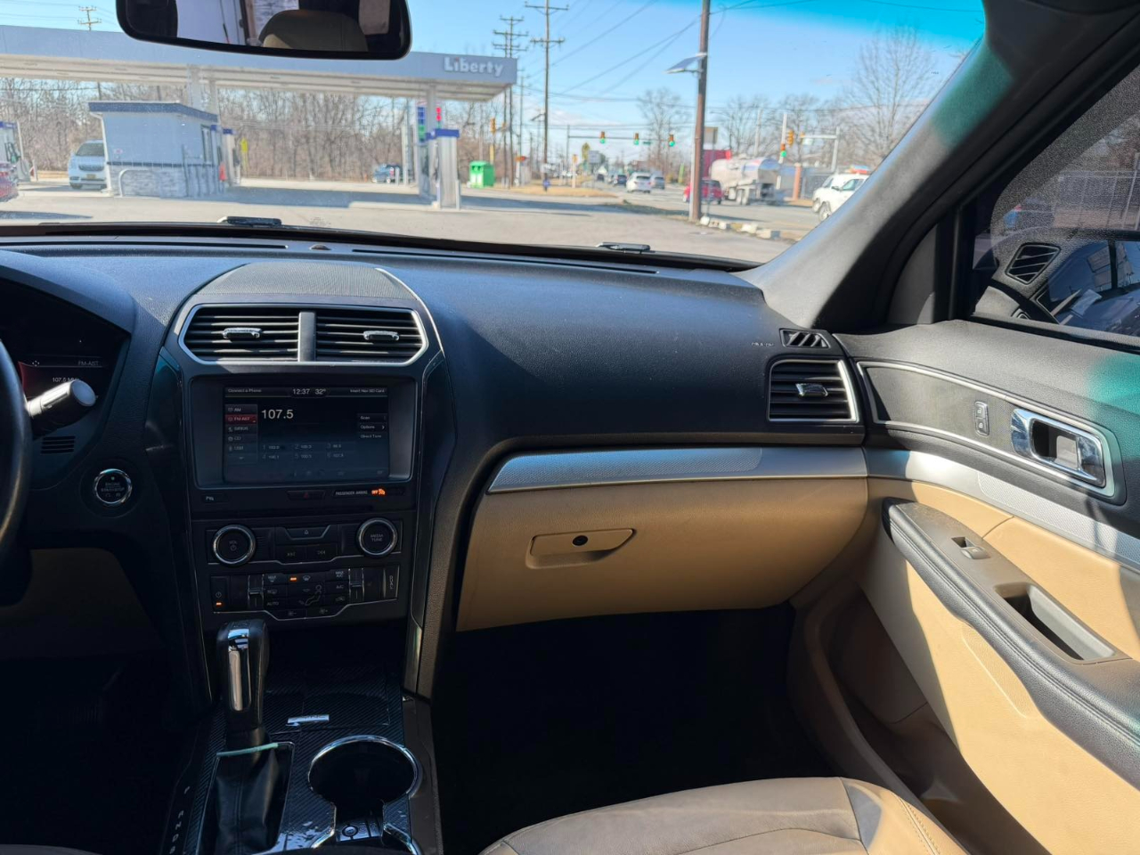 Ford Explorer 4WD 4dr XLT 2016