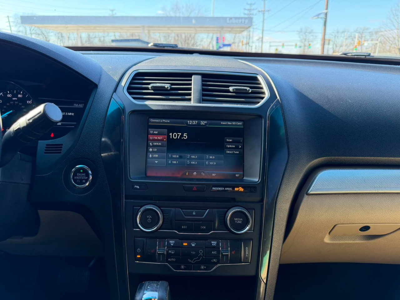 Ford Explorer 4WD 4dr XLT 2016