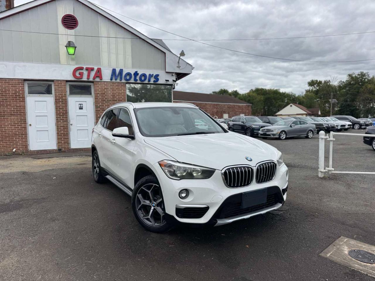 BMW X1 sDrive28i Sports Activity Vehicle 2018