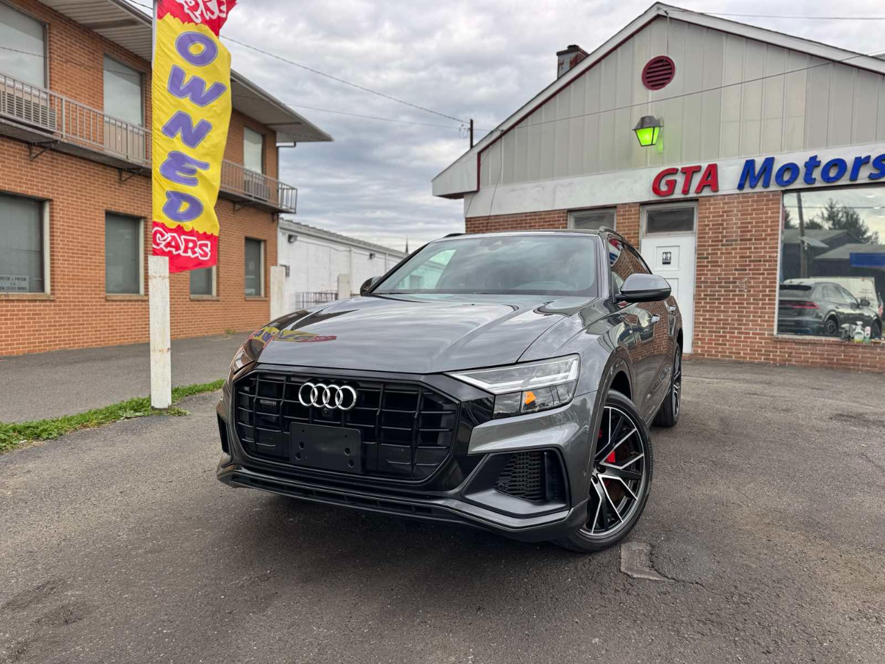 Audi Q8 Premium Plus 55 TFSI quattro 2020