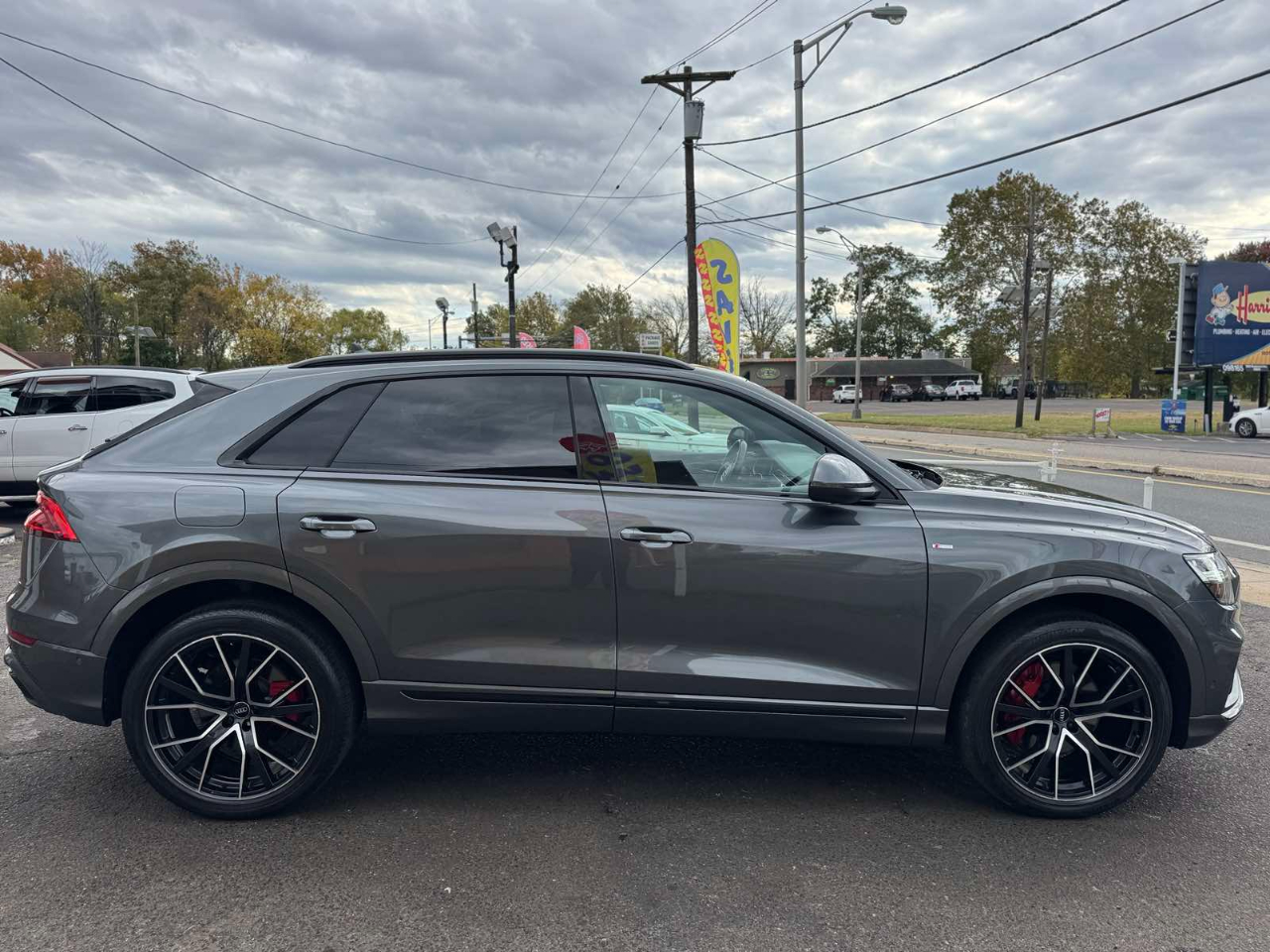 Audi Q8 Premium Plus 55 TFSI quattro 2020