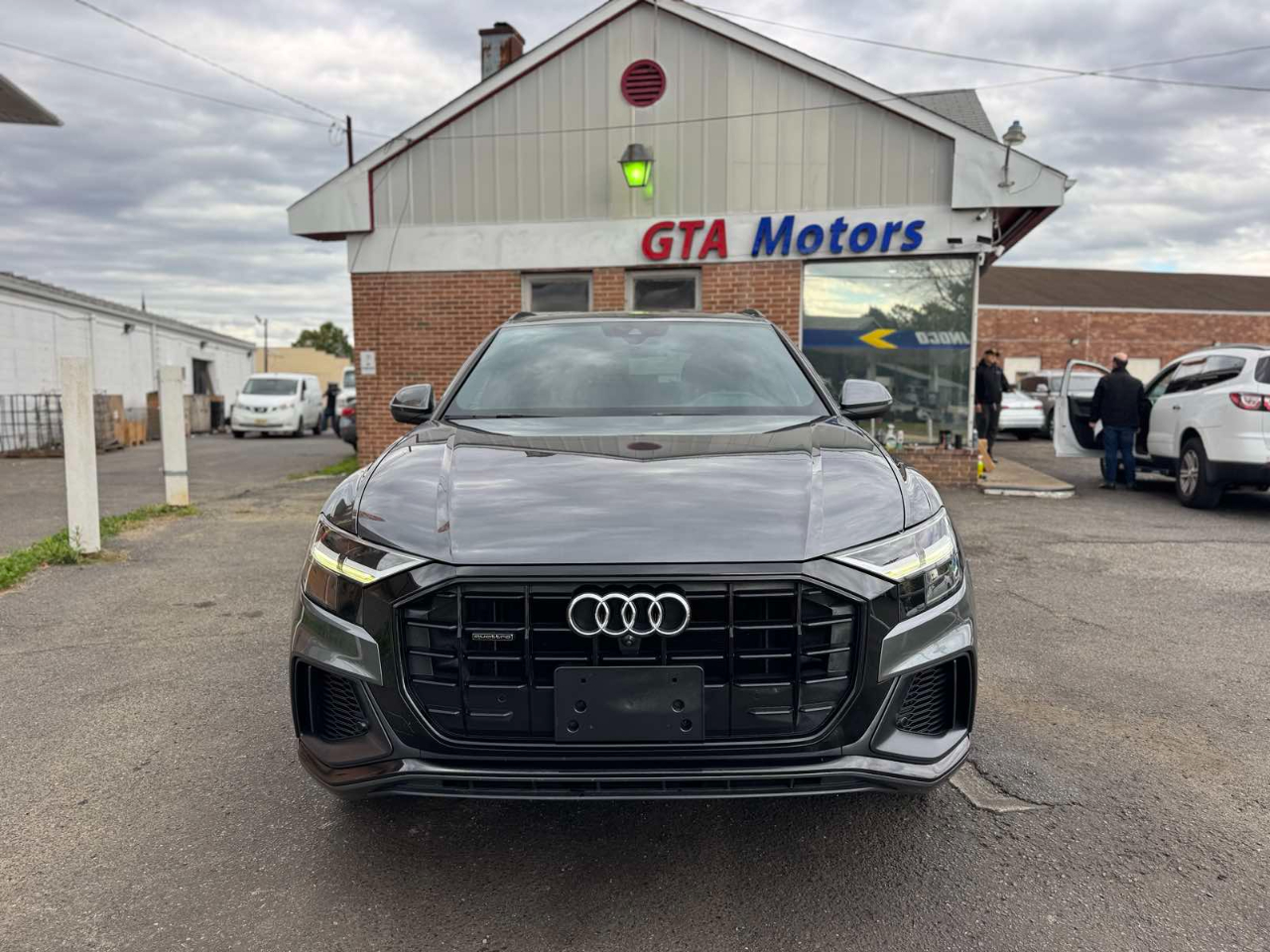Audi Q8 Premium Plus 55 TFSI quattro 2020