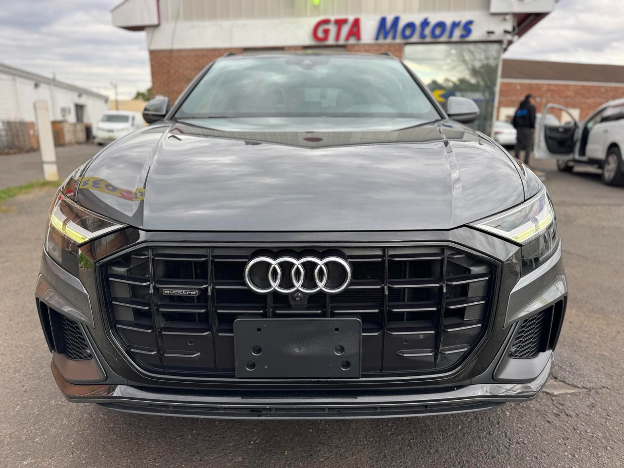 Audi Q8 Premium Plus 55 TFSI quattro 2020