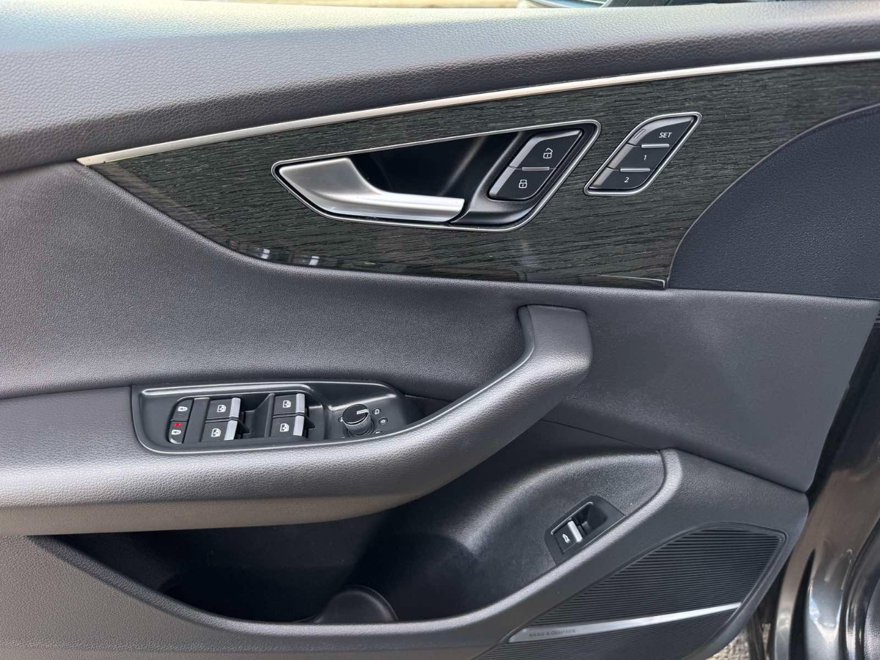 Audi Q8 Premium Plus 55 TFSI quattro 2020