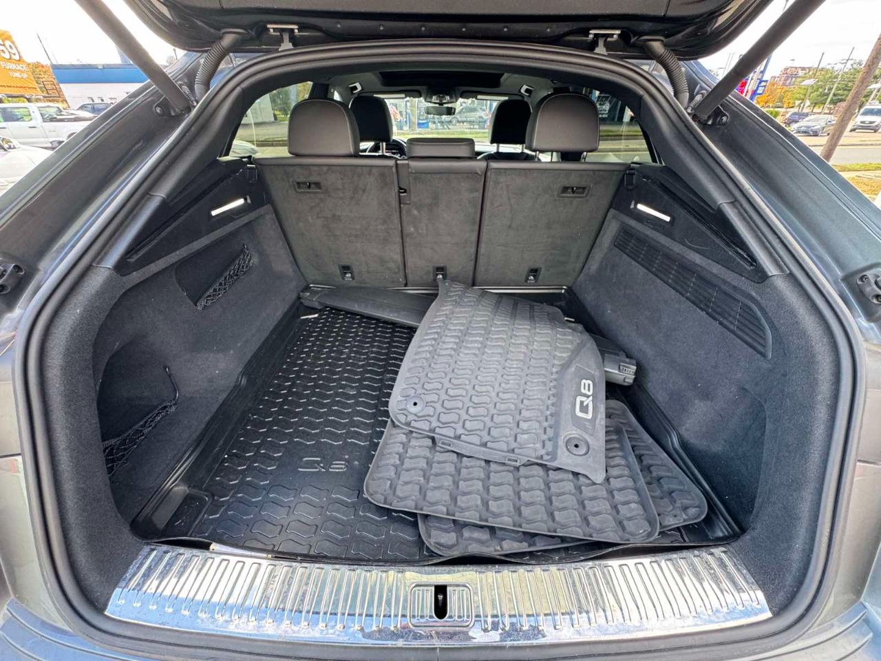 Audi Q8 Premium Plus 55 TFSI quattro 2020
