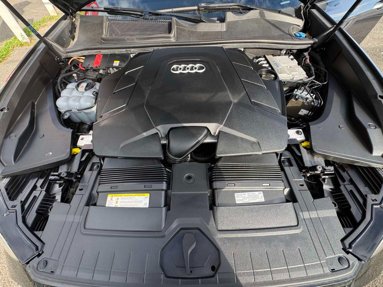 Audi Q8 Premium Plus 55 TFSI quattro 2020