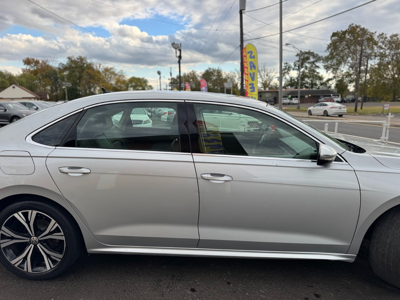 Volkswagen Passat 2.0T SE Auto 2021