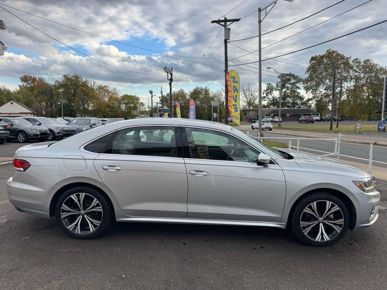 Volkswagen Passat 2.0T SE Auto 2021