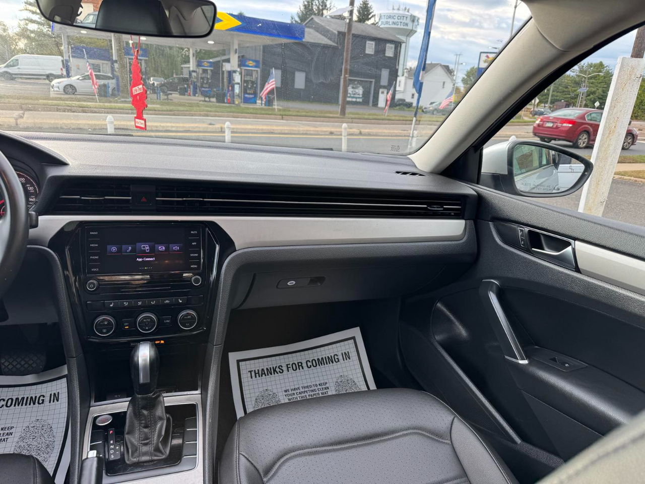 Volkswagen Passat 2.0T SE Auto 2021