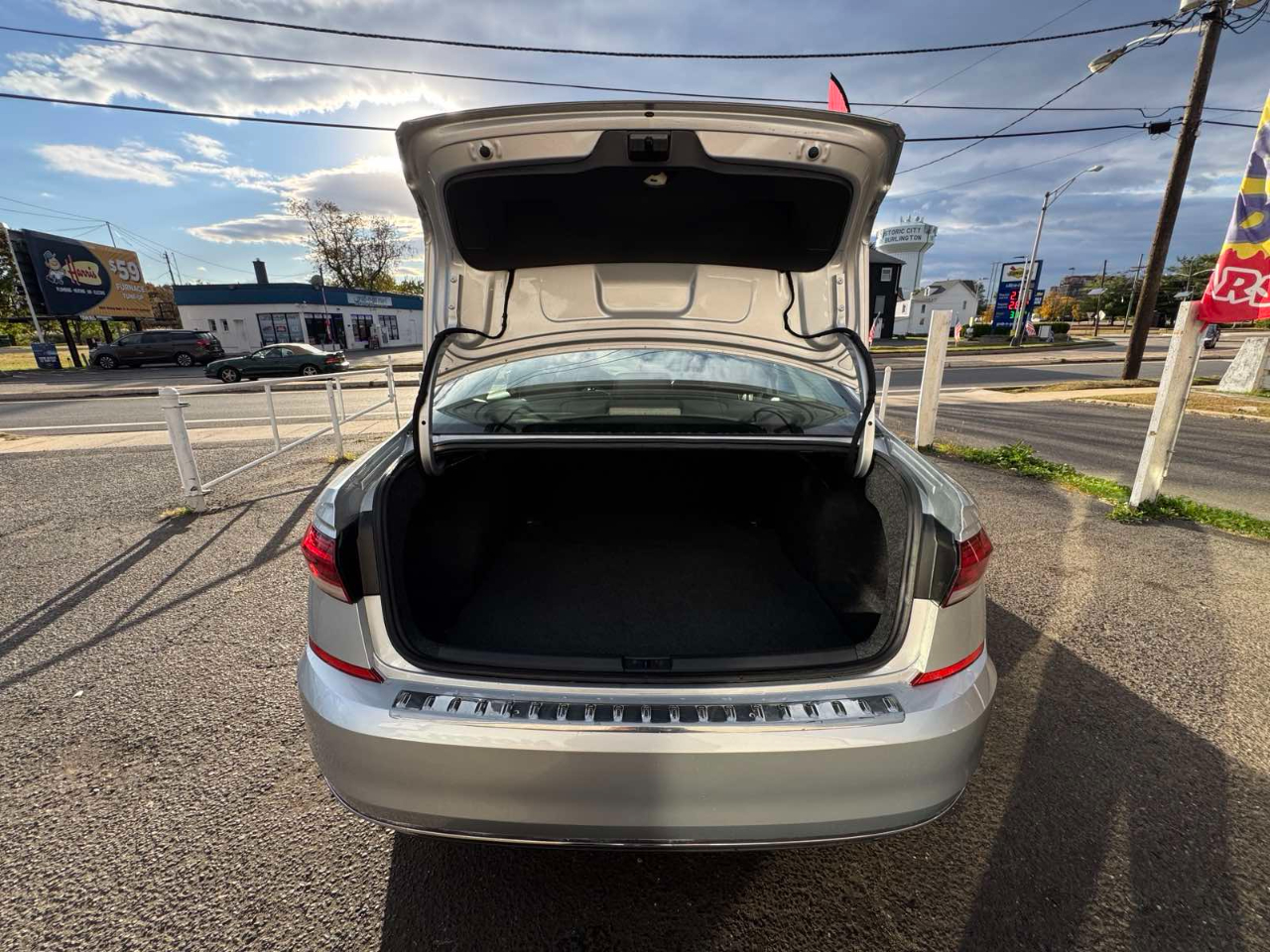 Volkswagen Passat 2.0T SE Auto 2021