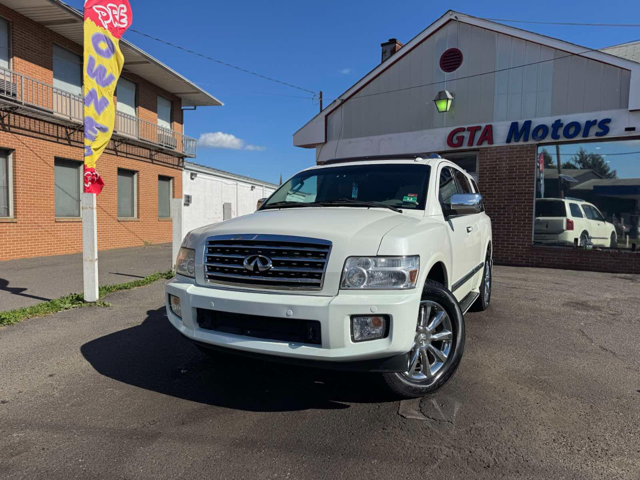 Infiniti QX56 4WD 4dr 2010