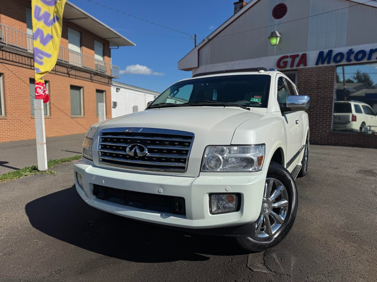 Infiniti QX56 4WD 4dr 2010