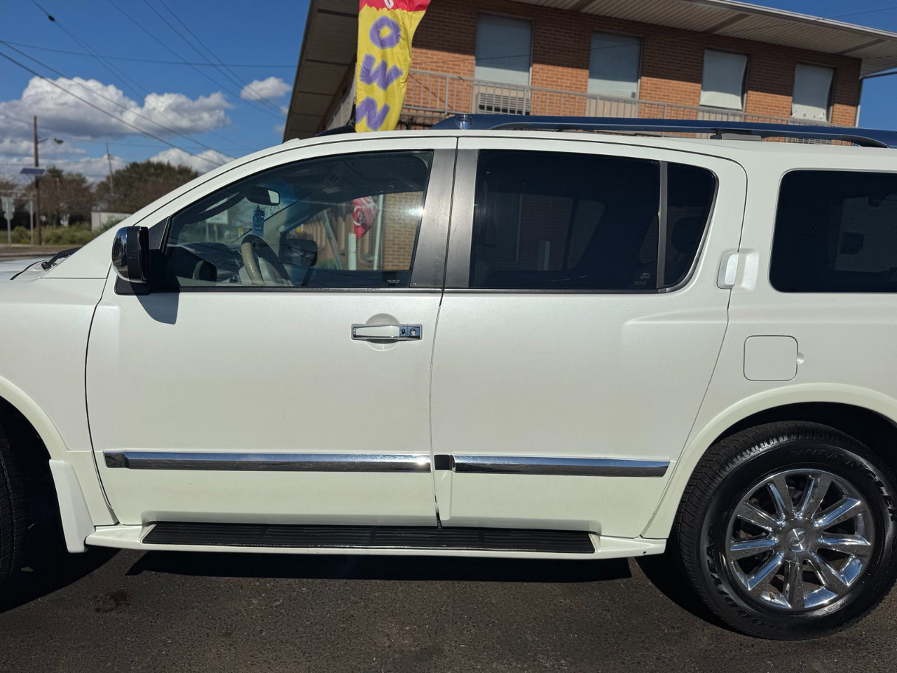 Infiniti QX56 4WD 4dr 2010