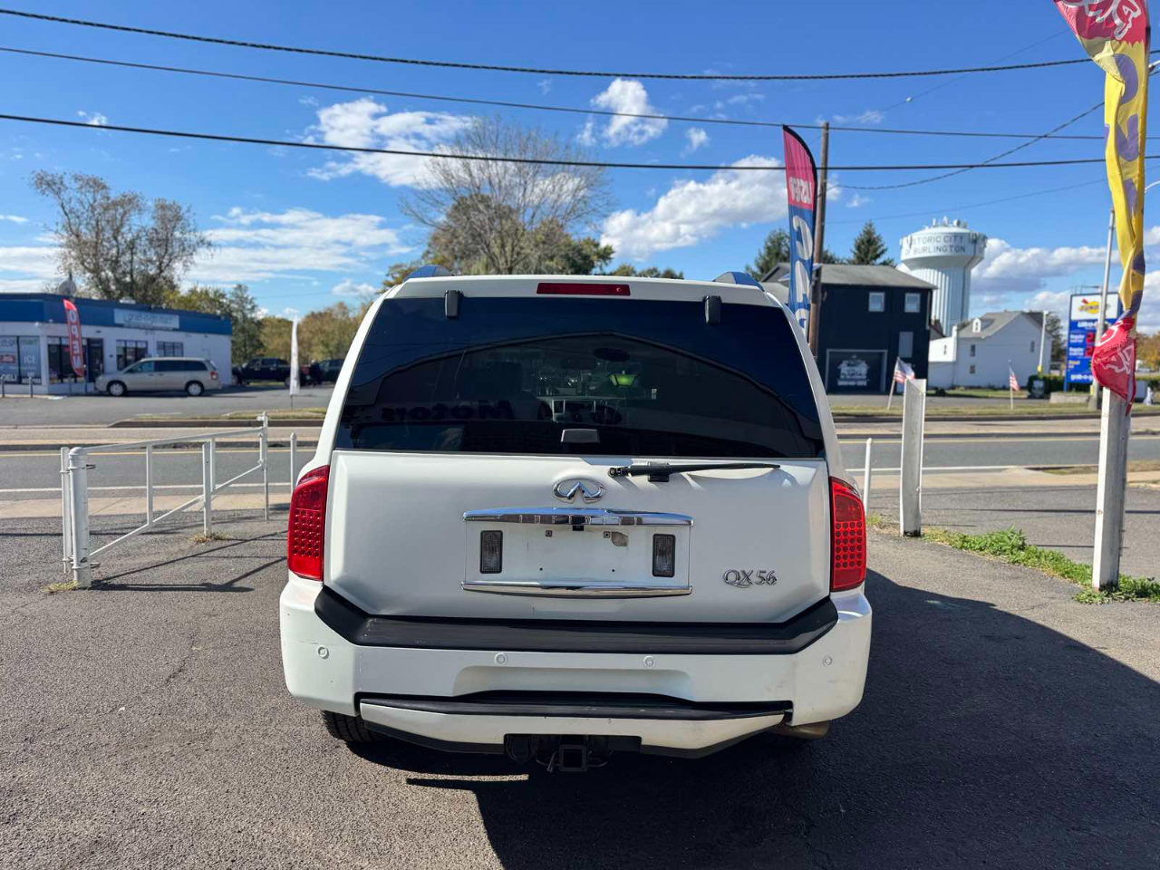 Infiniti QX56 4WD 4dr 2010