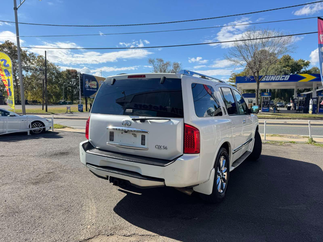 Infiniti QX56 4WD 4dr 2010
