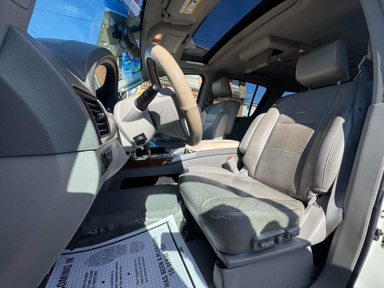 Infiniti QX56 4WD 4dr 2010