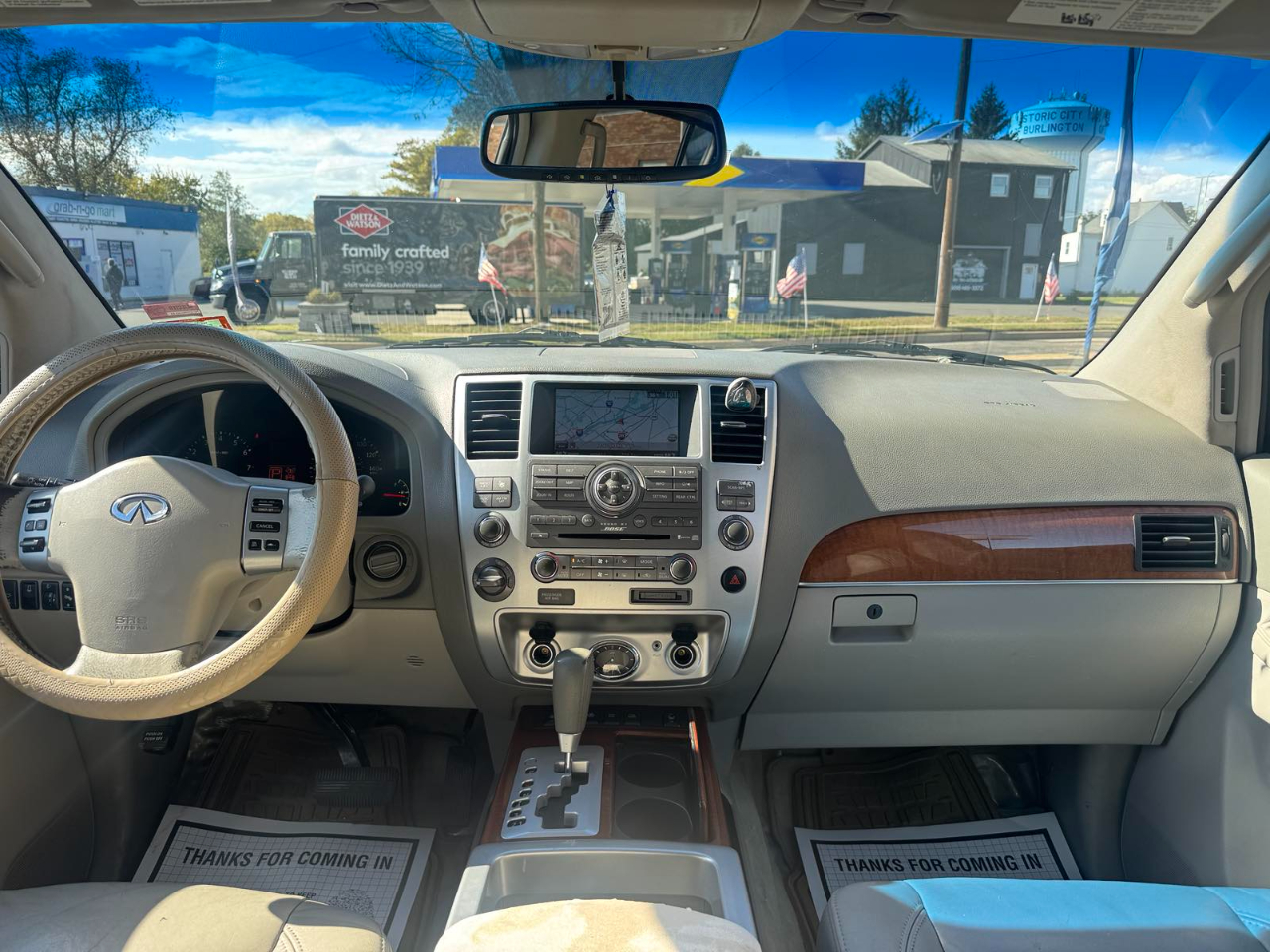 Infiniti QX56 4WD 4dr 2010