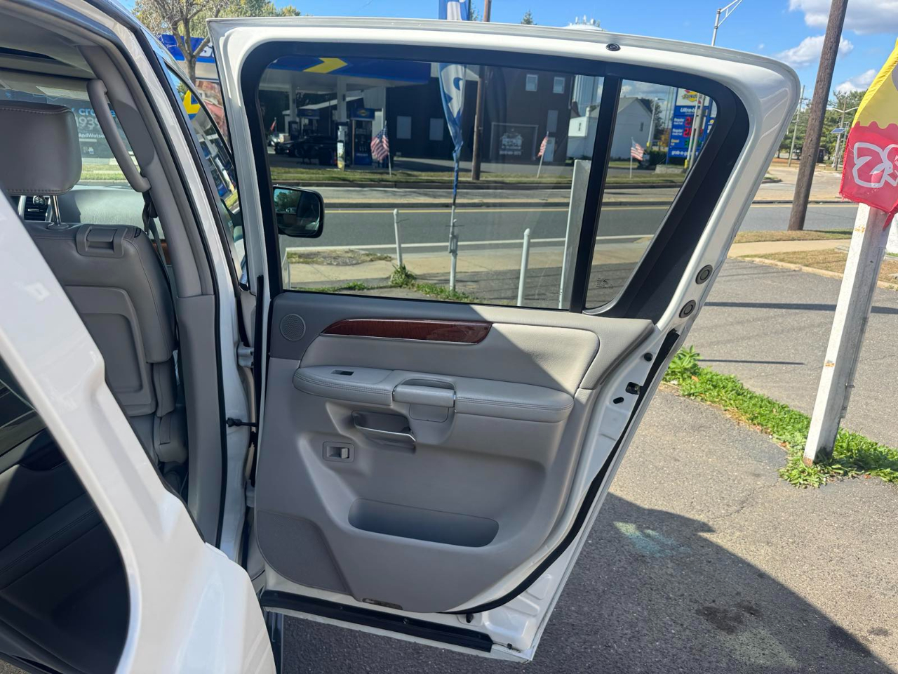 Infiniti QX56 4WD 4dr 2010