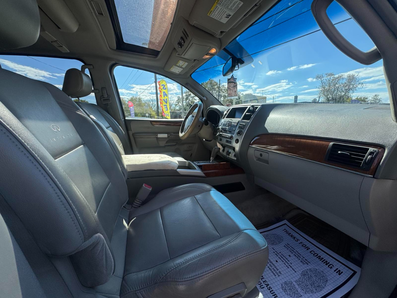 Infiniti QX56 4WD 4dr 2010