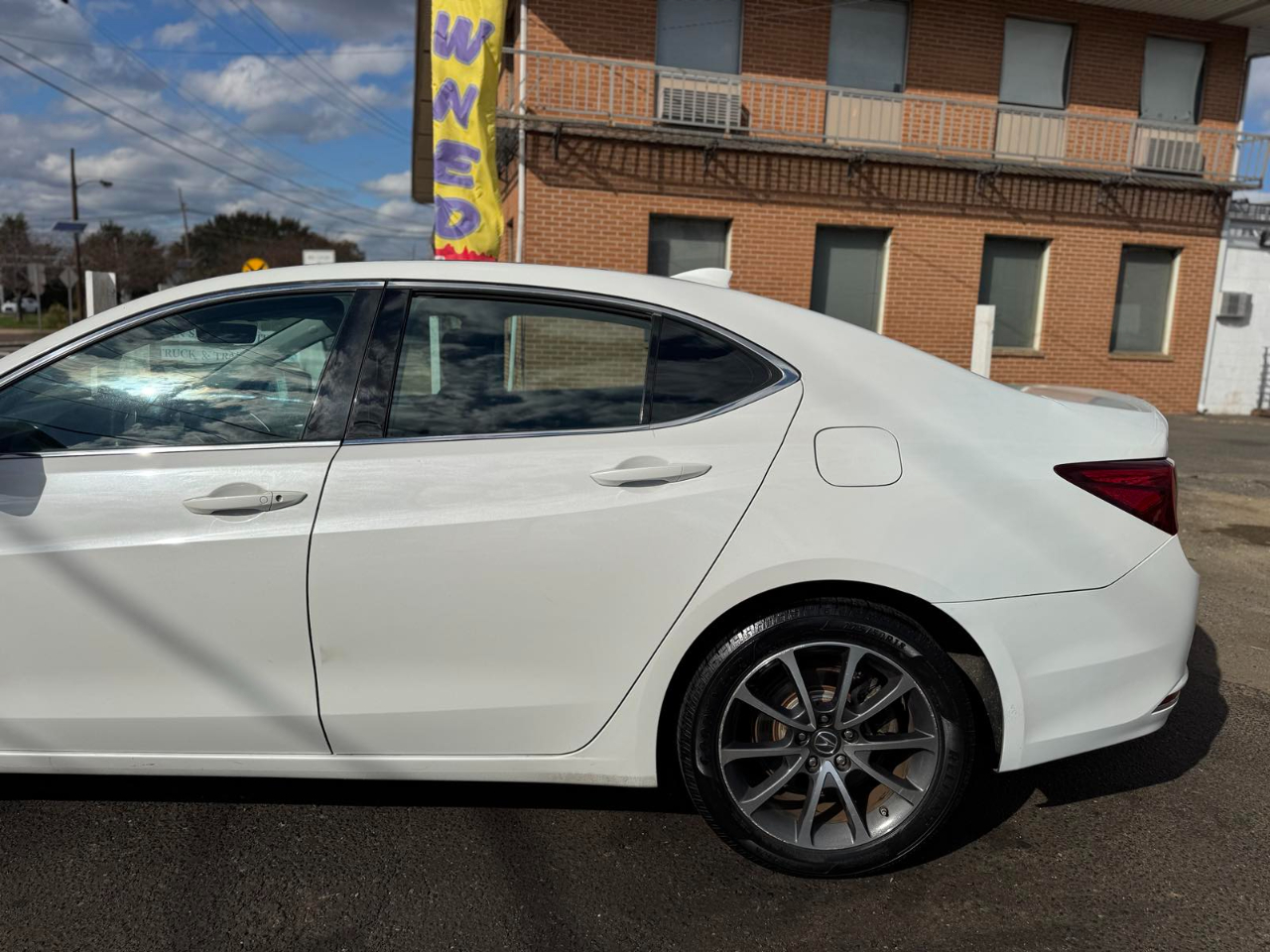 Acura TLX 4dr Sdn FWD V6 Tech 2015