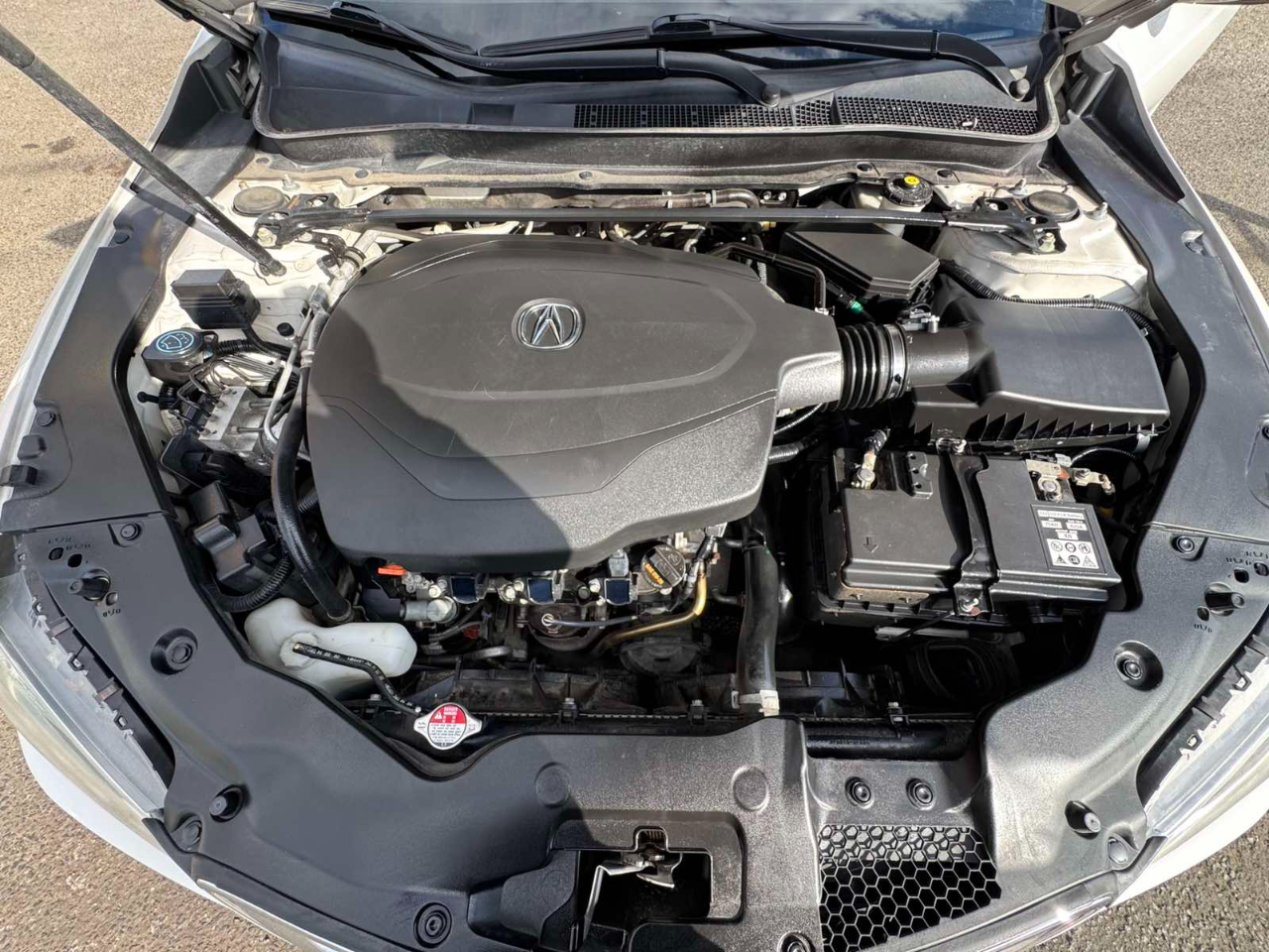 Acura TLX 4dr Sdn FWD V6 Tech 2015