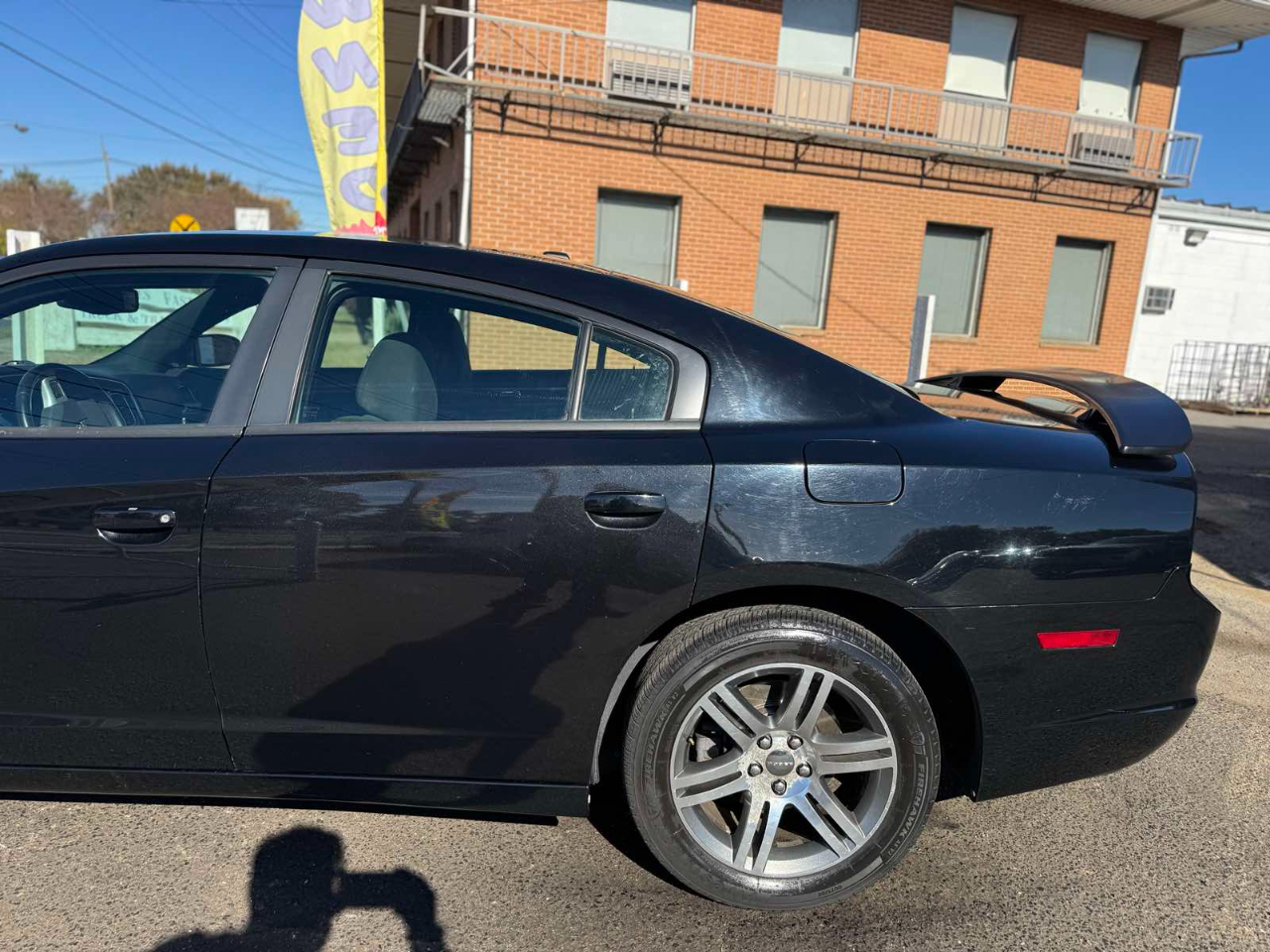 Dodge Charger 4dr Sdn RT RWD 2014