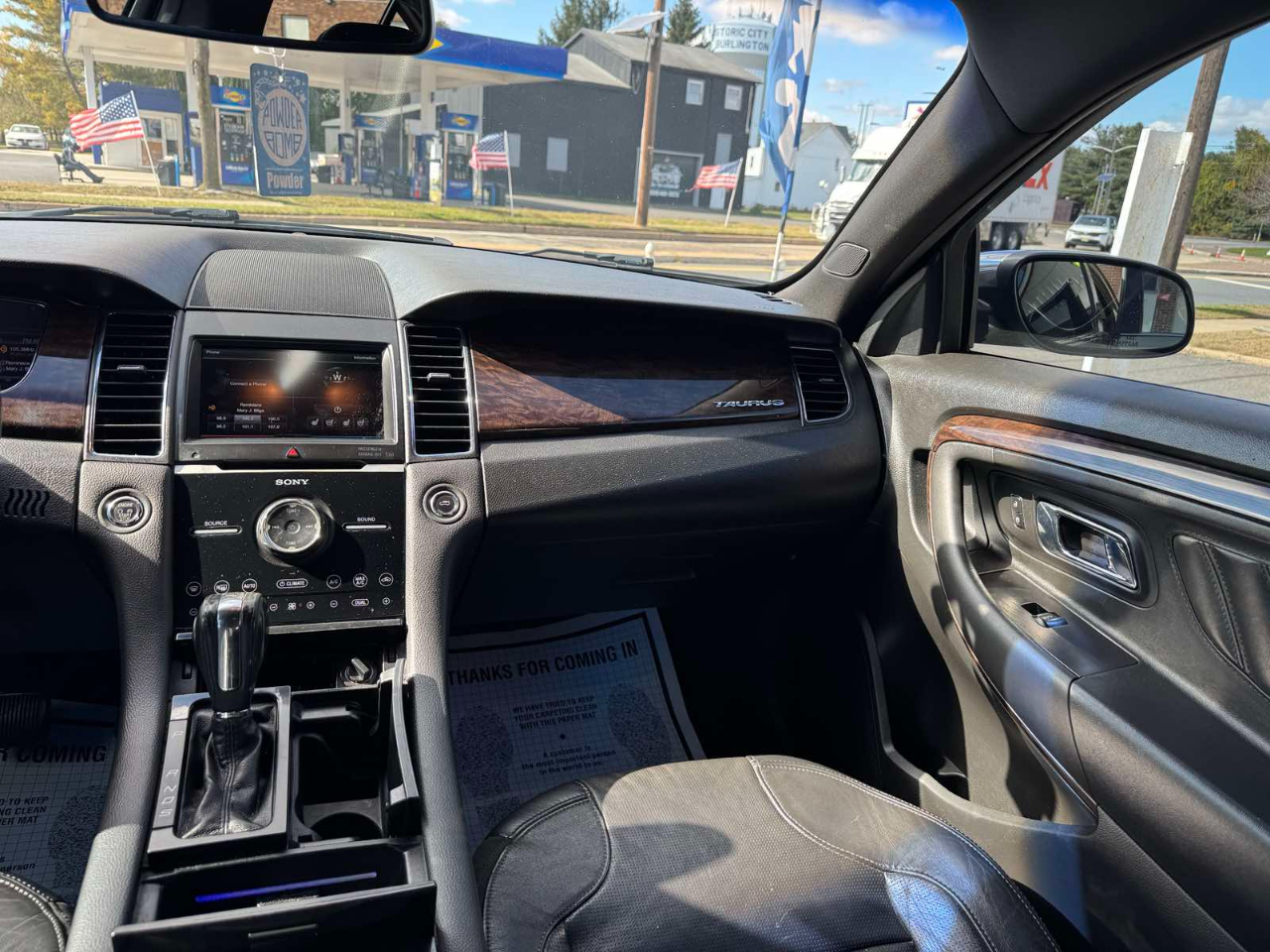 Ford Taurus 4dr Sdn Limited FWD 2013