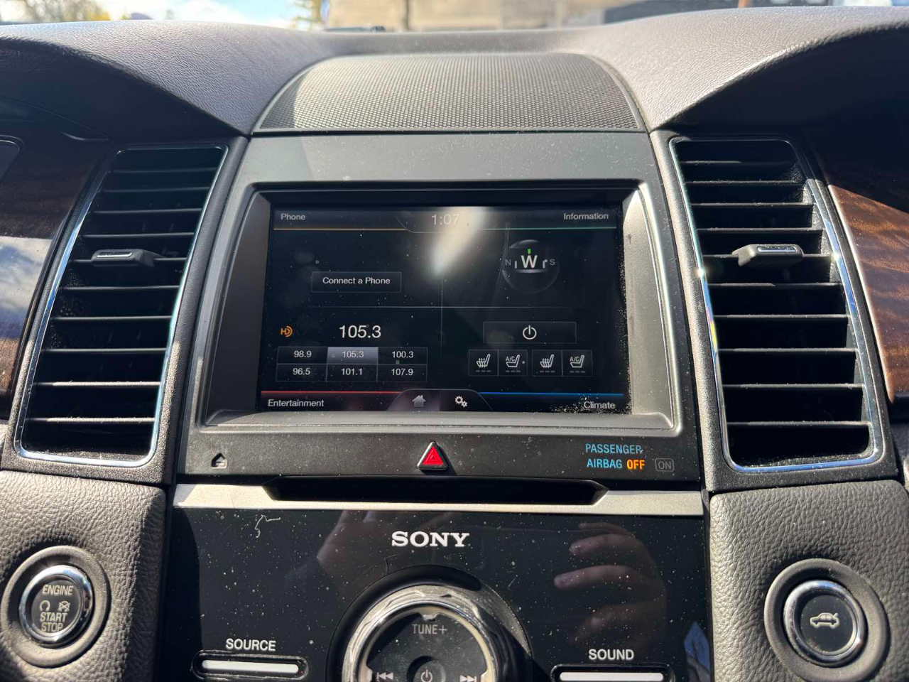 Ford Taurus 4dr Sdn Limited FWD 2013