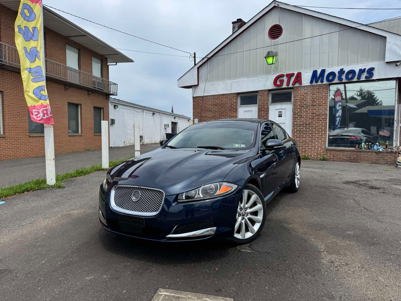 Jaguar XF 4dr Sdn V6 AWD 2013