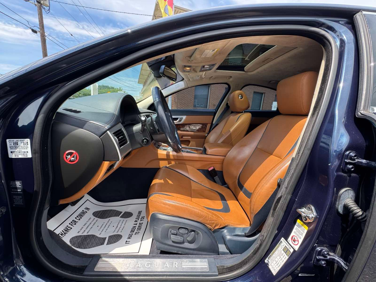 Jaguar XF 4dr Sdn V6 AWD 2013