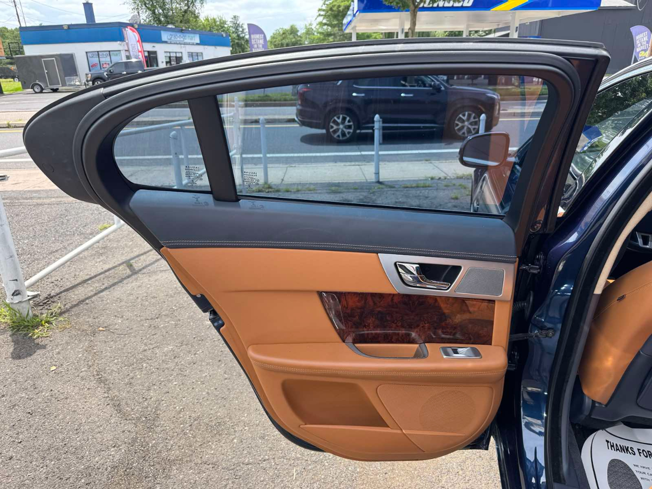 Jaguar XF 4dr Sdn V6 AWD 2013