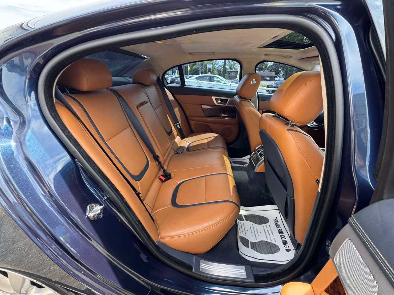 Jaguar XF 4dr Sdn V6 AWD 2013