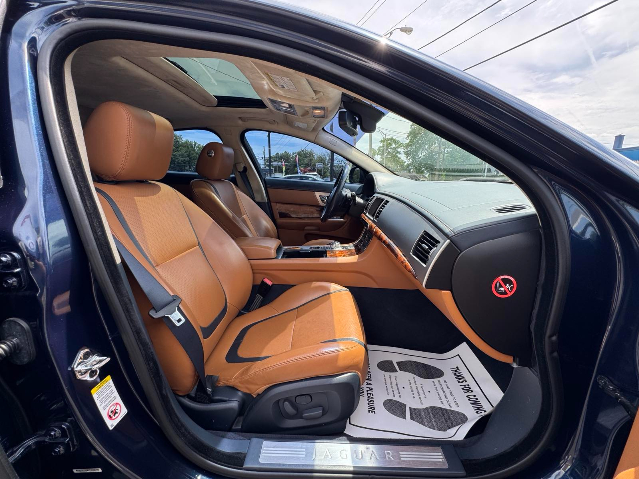 Jaguar XF 4dr Sdn V6 AWD 2013