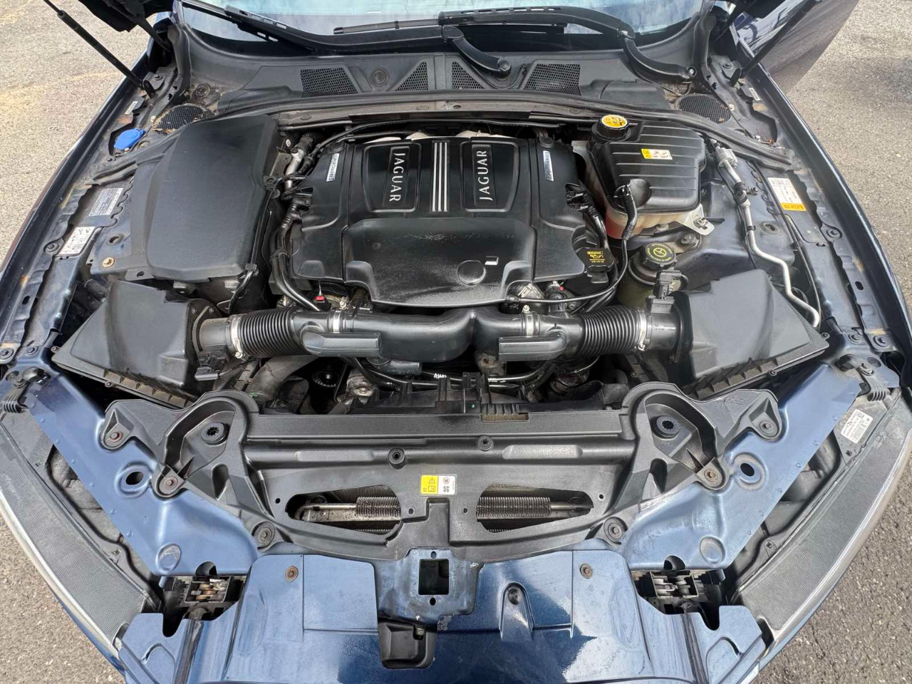 Jaguar XF 4dr Sdn V6 AWD 2013