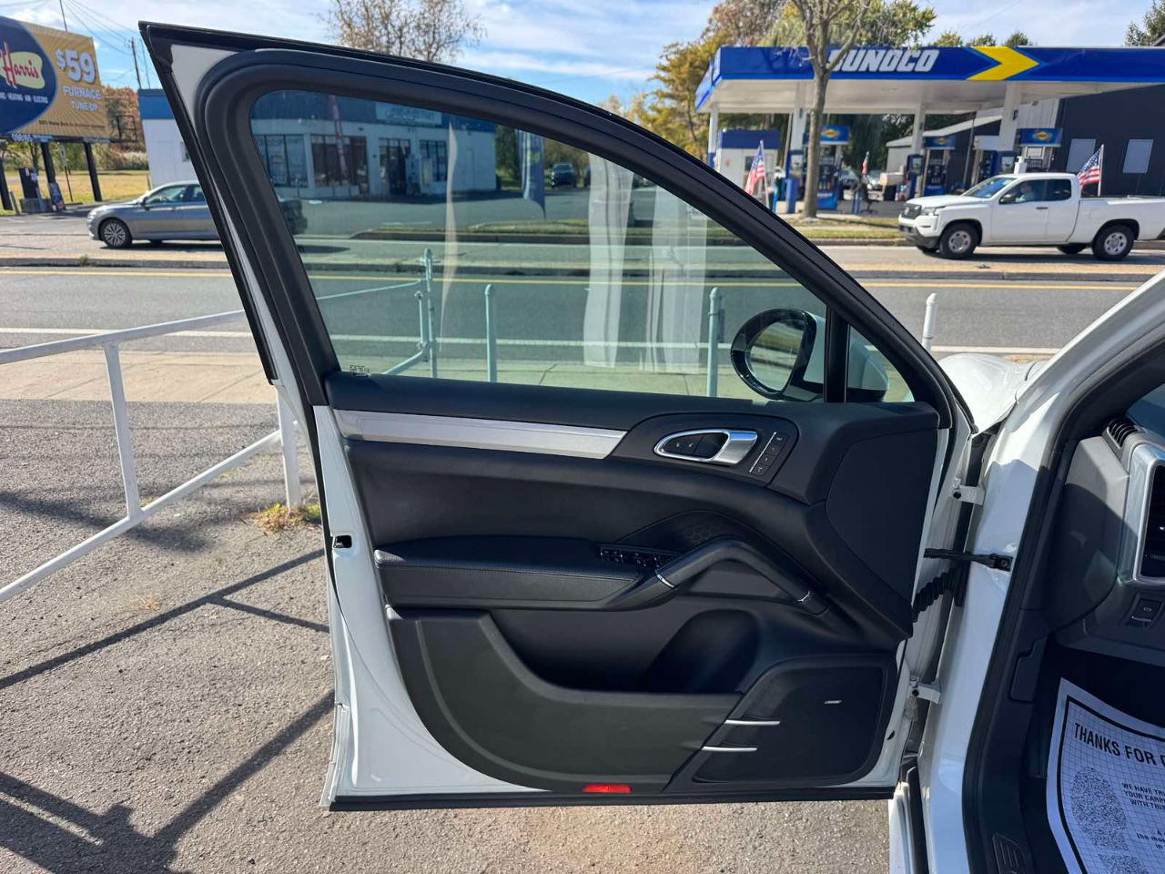 Porsche Cayenne AWD 4dr GTS 2013